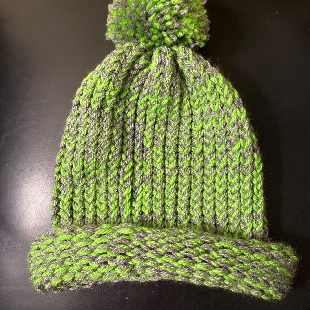 🍎 3/$6 or $4 each 🍎 Green/gray beanie with tassel